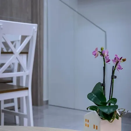Renovated 2Bd House Close To Pireus Port Exterior photo