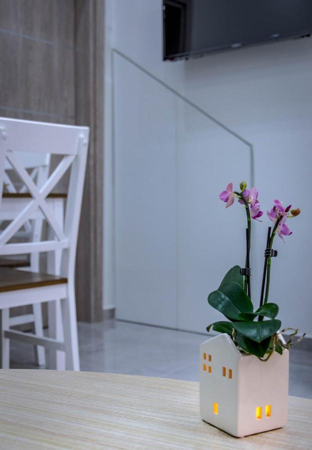 Renovated 2bd House Close To Port